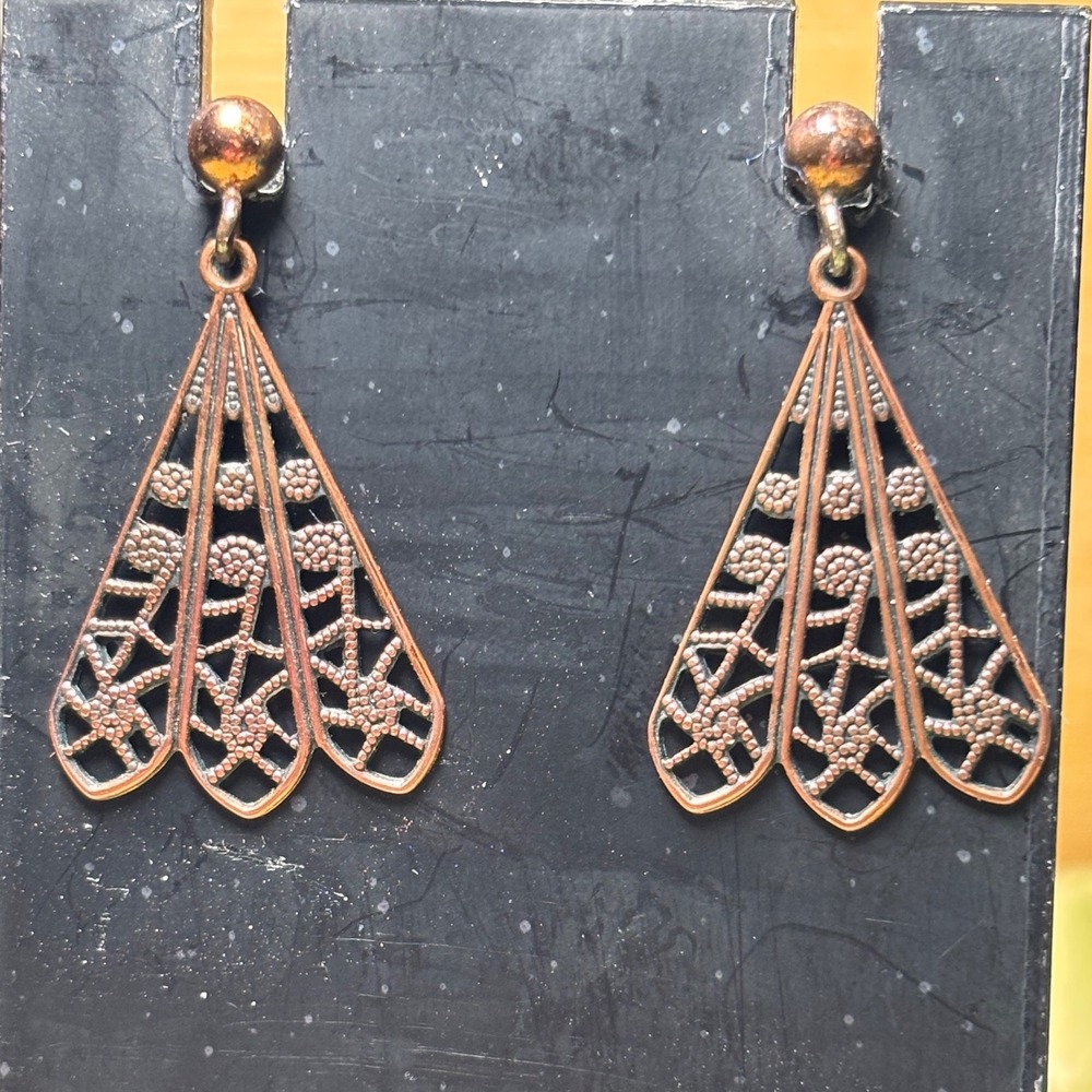 Vintage Wheeler Manufacturing Co Sunrise Copper Filigree Dangle Earrings Fan